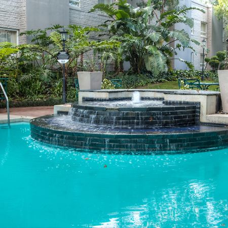 City Lodge Hotel Sandton, Katherine Street Йоганнесбурґ Екстер'єр фото