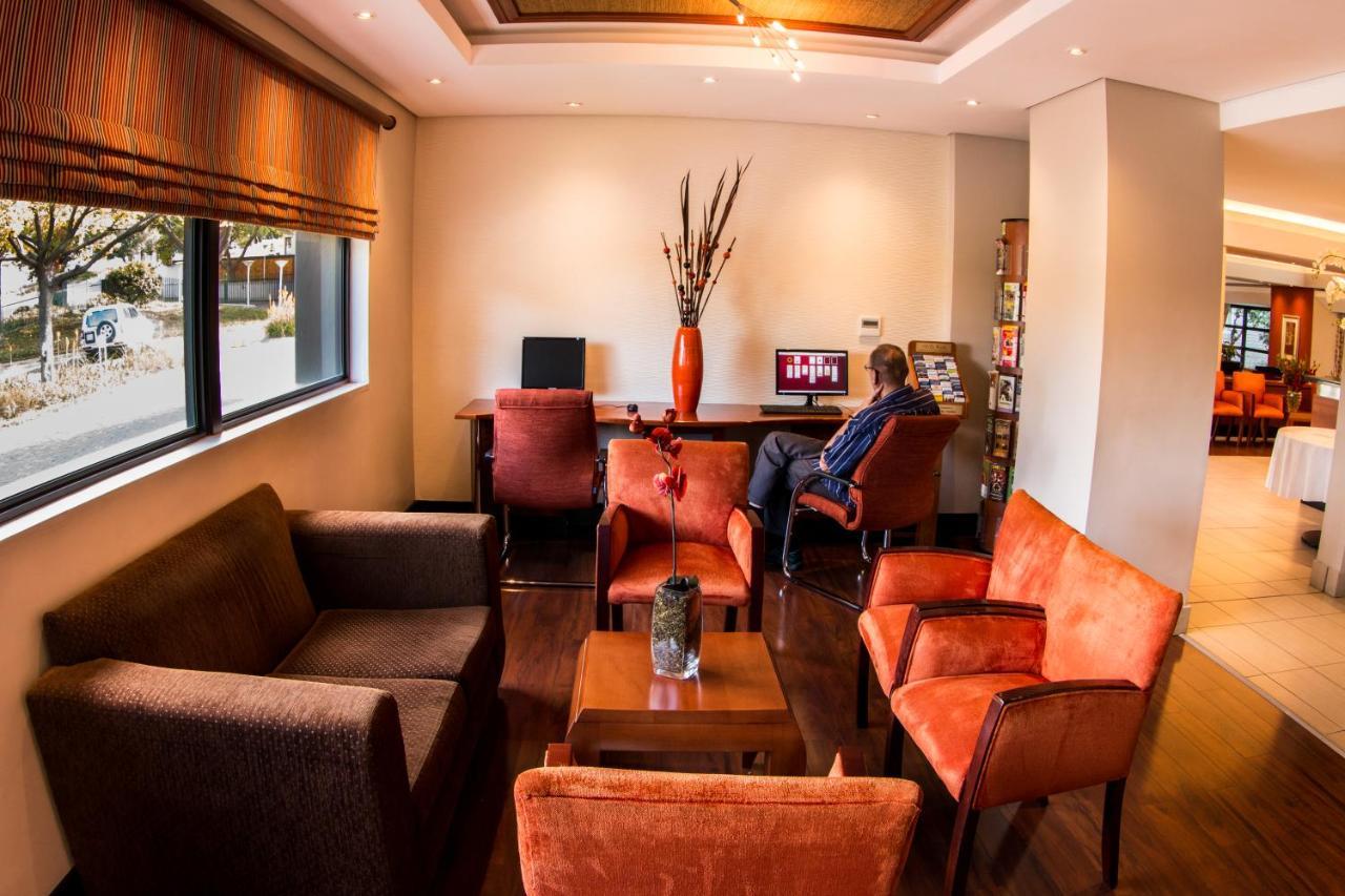 City Lodge Hotel Sandton, Katherine Street Йоганнесбурґ Екстер'єр фото