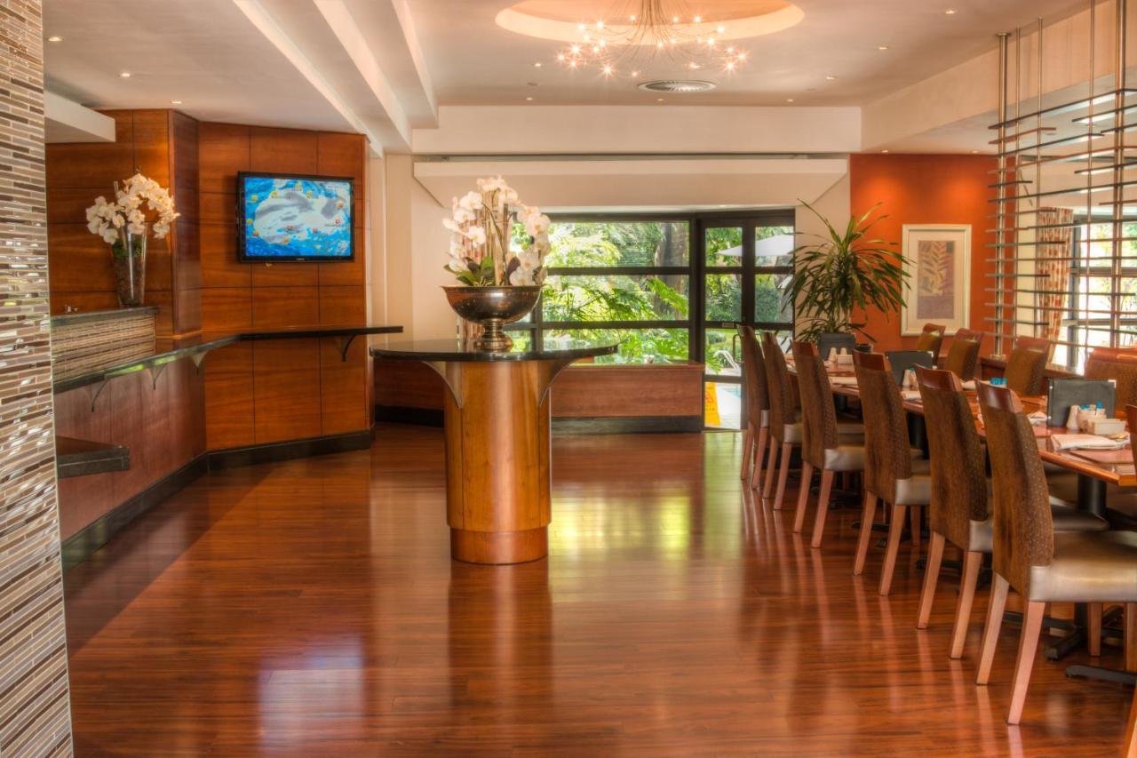 City Lodge Hotel Sandton, Katherine Street Йоганнесбурґ Екстер'єр фото