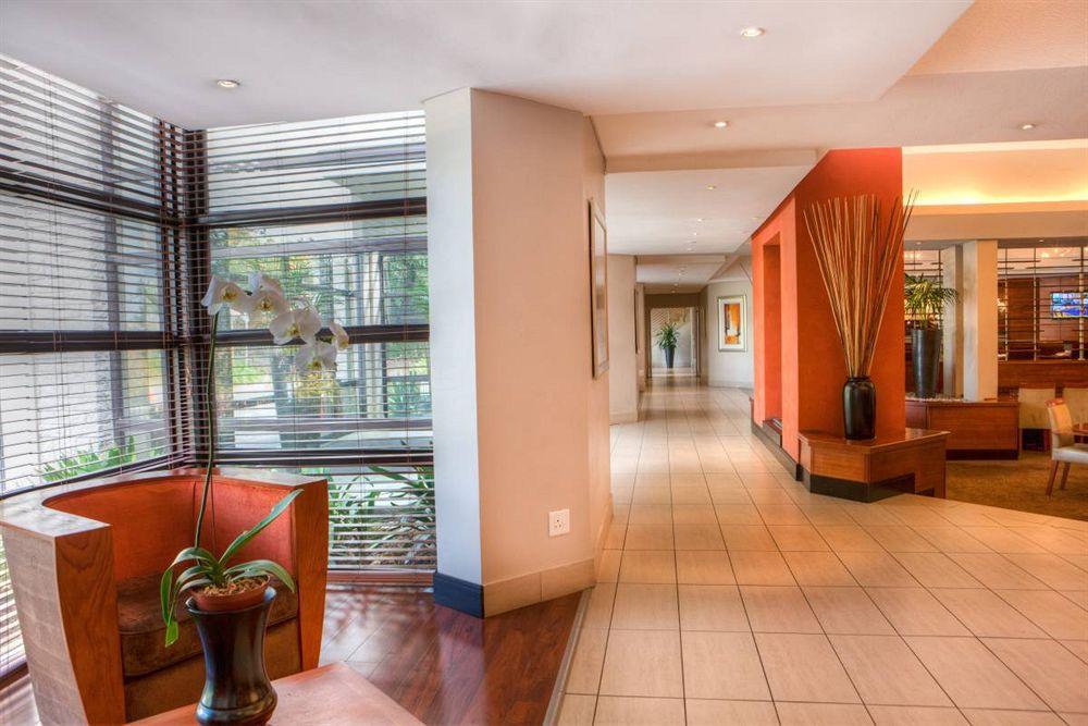 City Lodge Hotel Sandton, Katherine Street Йоганнесбурґ Екстер'єр фото