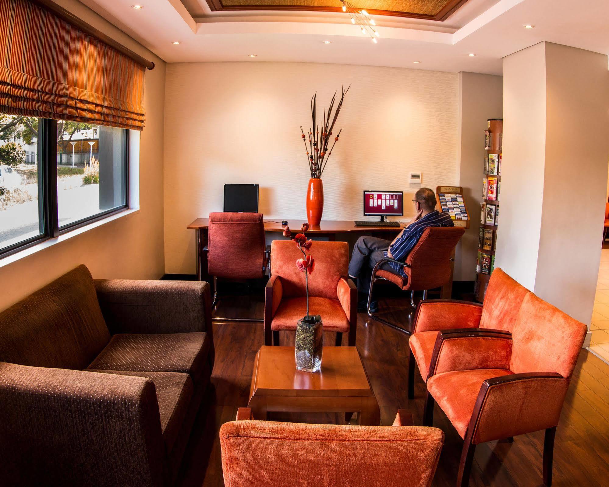City Lodge Hotel Sandton, Katherine Street Йоганнесбурґ Екстер'єр фото